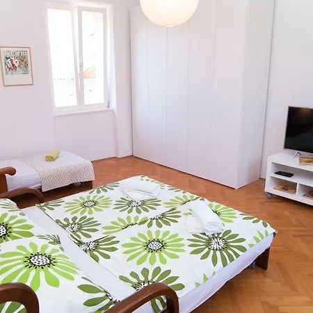 Apartment Mare